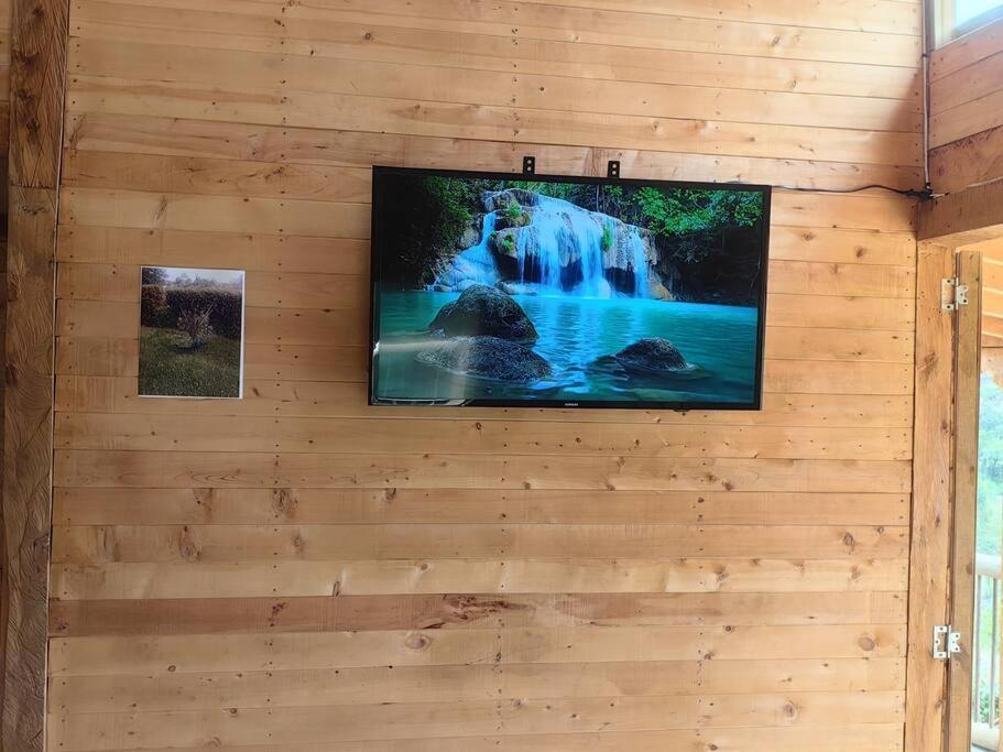 La De Blue Chalet *